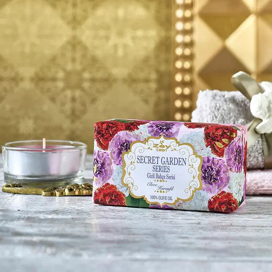 Secret Garden Series Kruidnagelzeep Olijfzeep.com